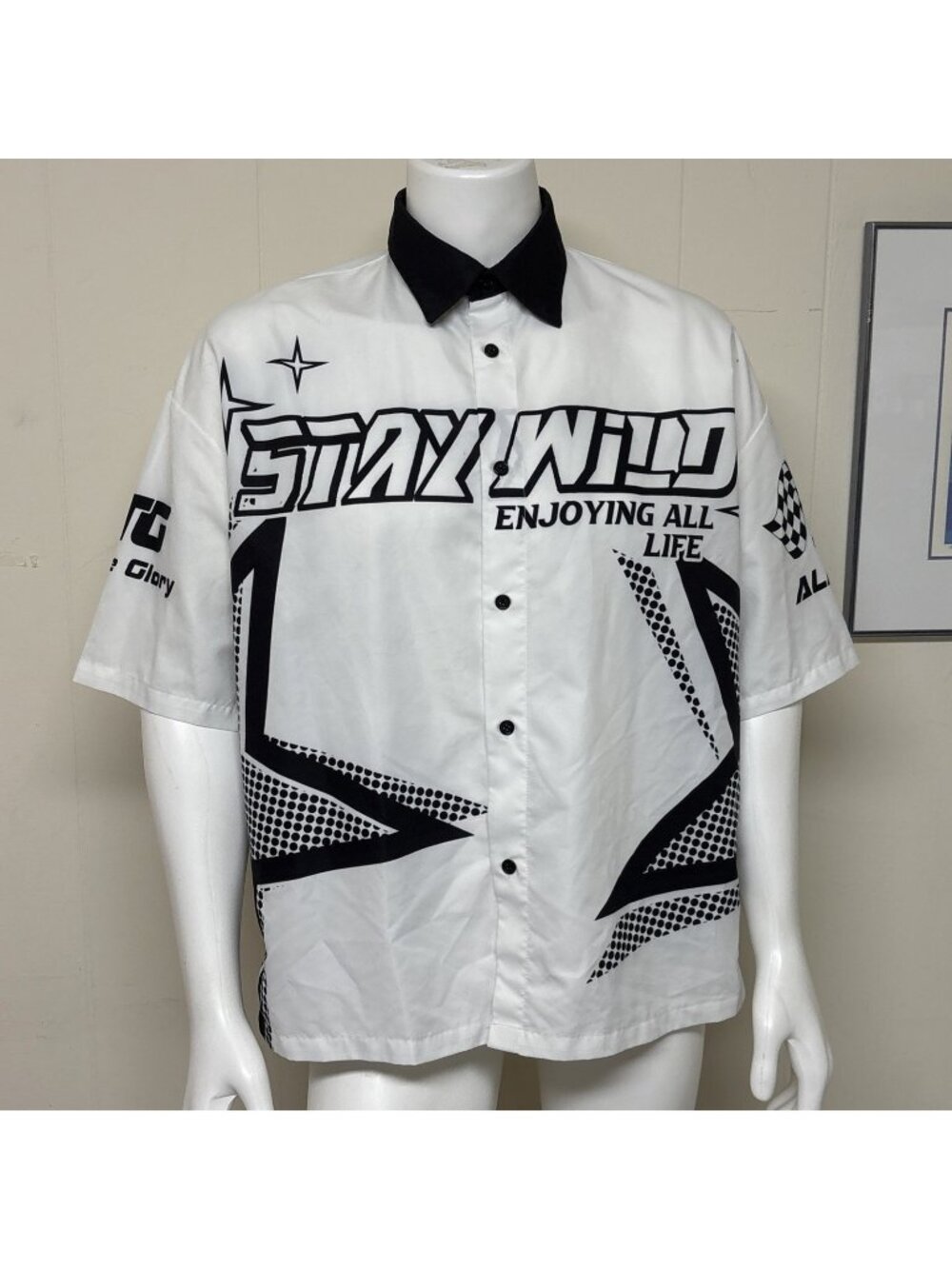 Mens XL Shirt Manfinity StreetEZ Digital Printed Loose Fit Short Sleeve Black